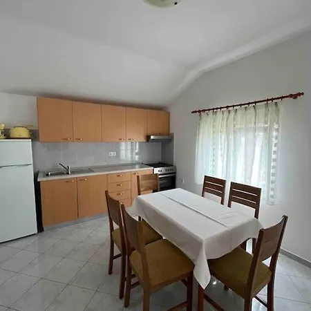 Anita Apartman *